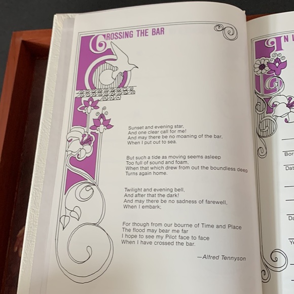 The Holy Bible King James 1976 Hardcover Protestant Edition in Wooden Box - Picture 8 of 16